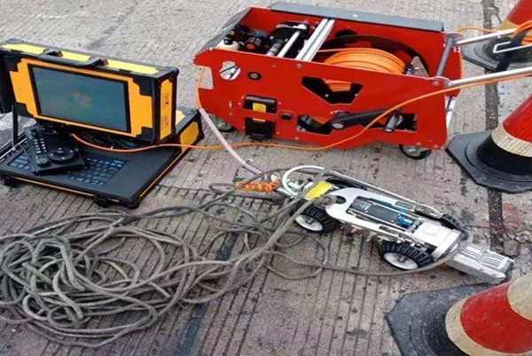 波密CCTV管道检测机器人