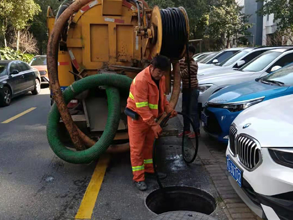 波密排污管道清淤